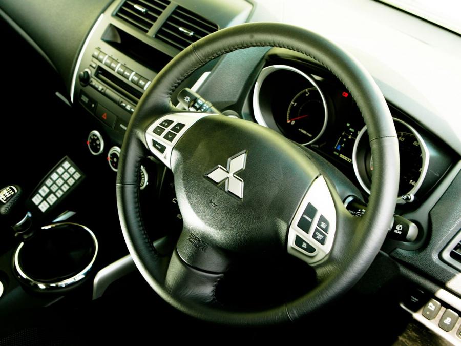  Mitsubishi ASX Police Car 2010 года  (фото 8 из 8)